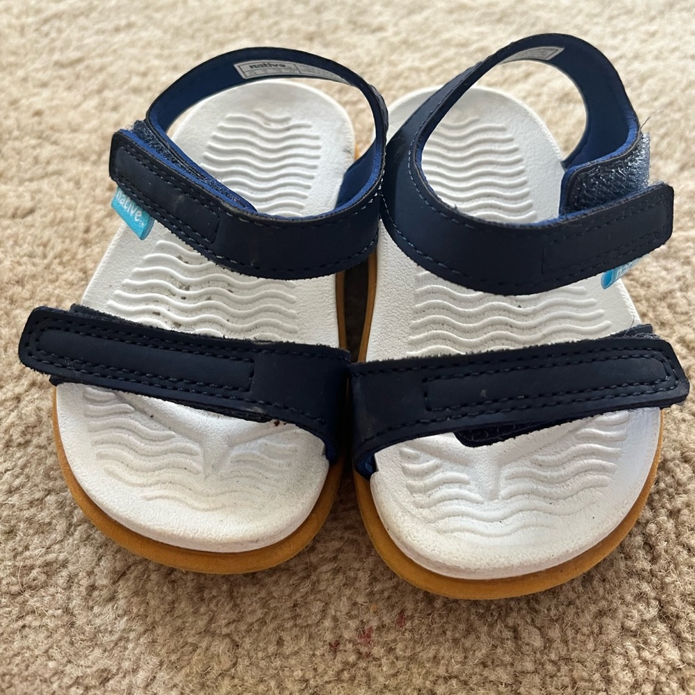 Toddler Native Sandals, Size 3